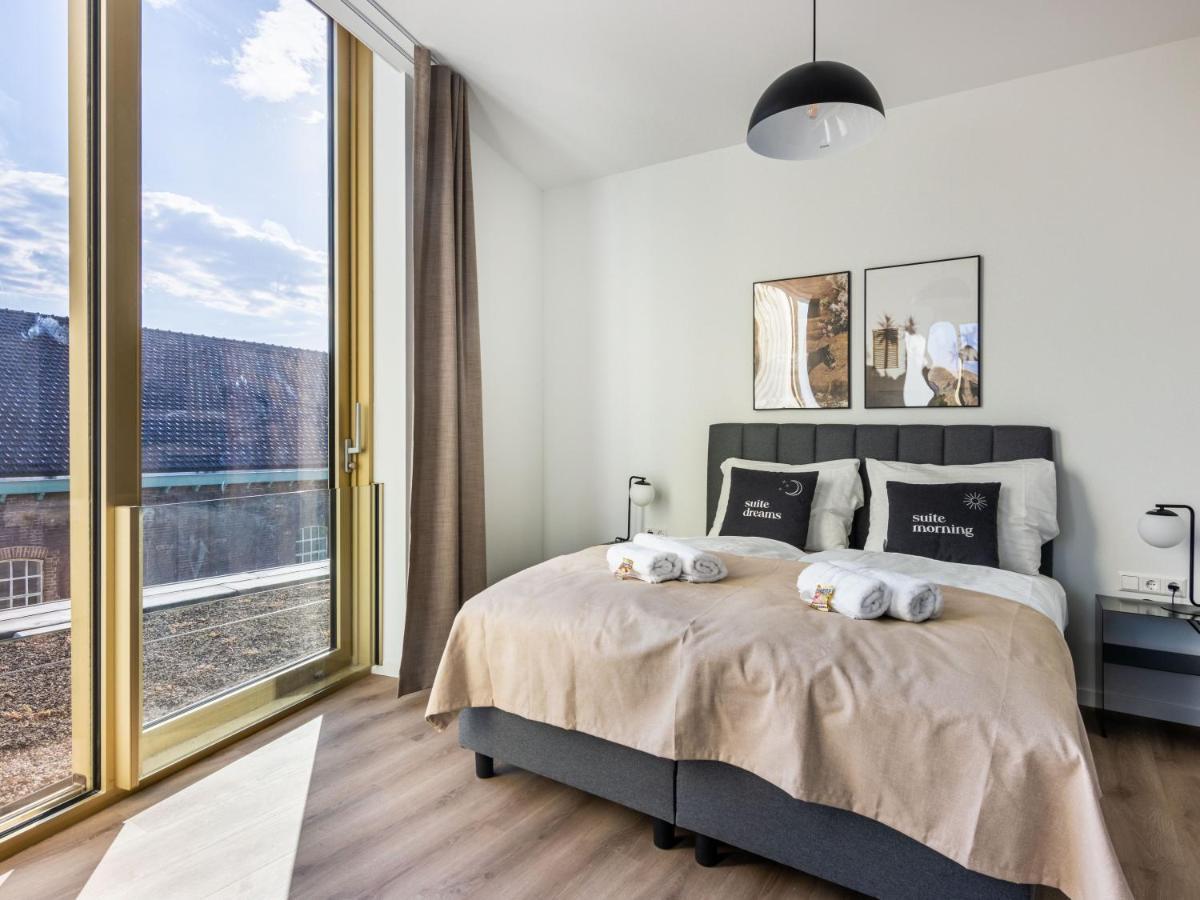 Limehome Eindhoven Gashouder Экстерьер фото