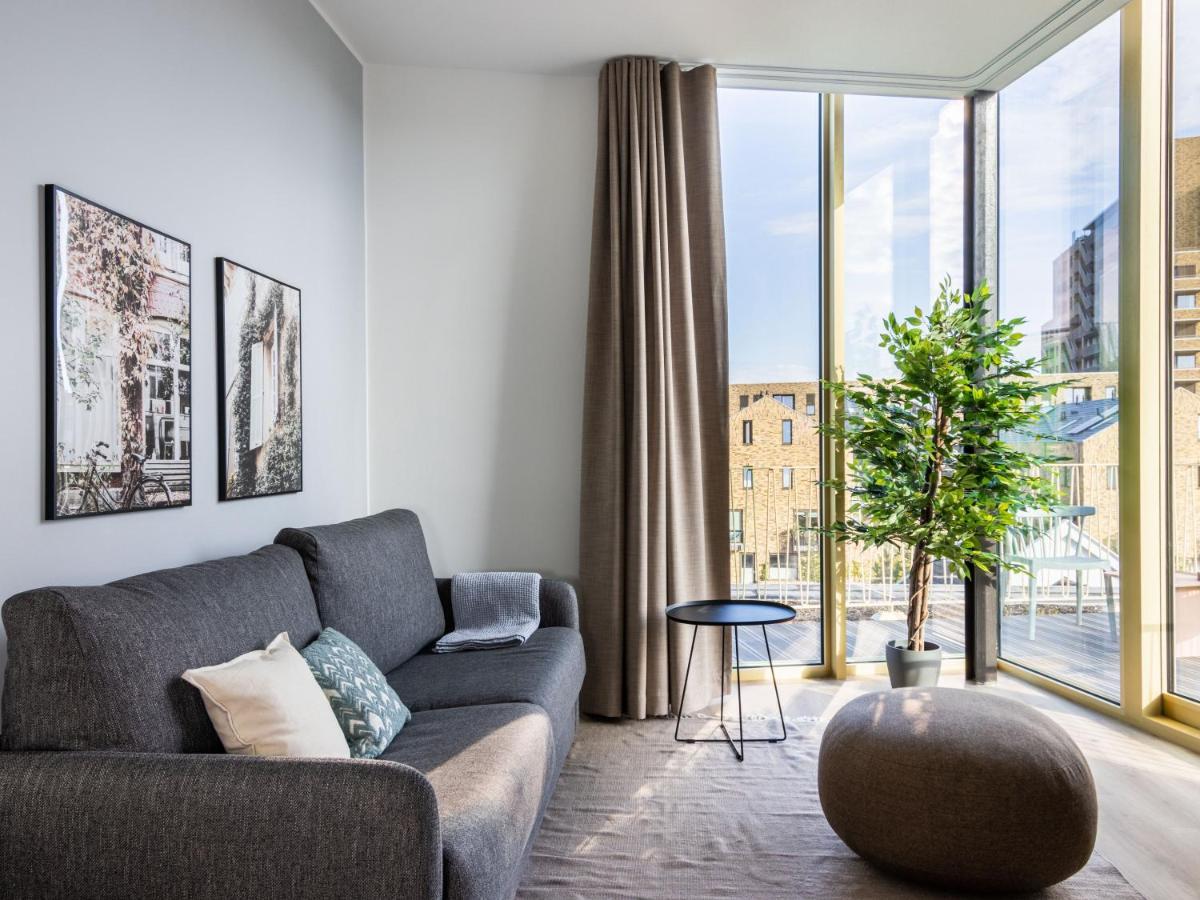 Limehome Eindhoven Gashouder Экстерьер фото