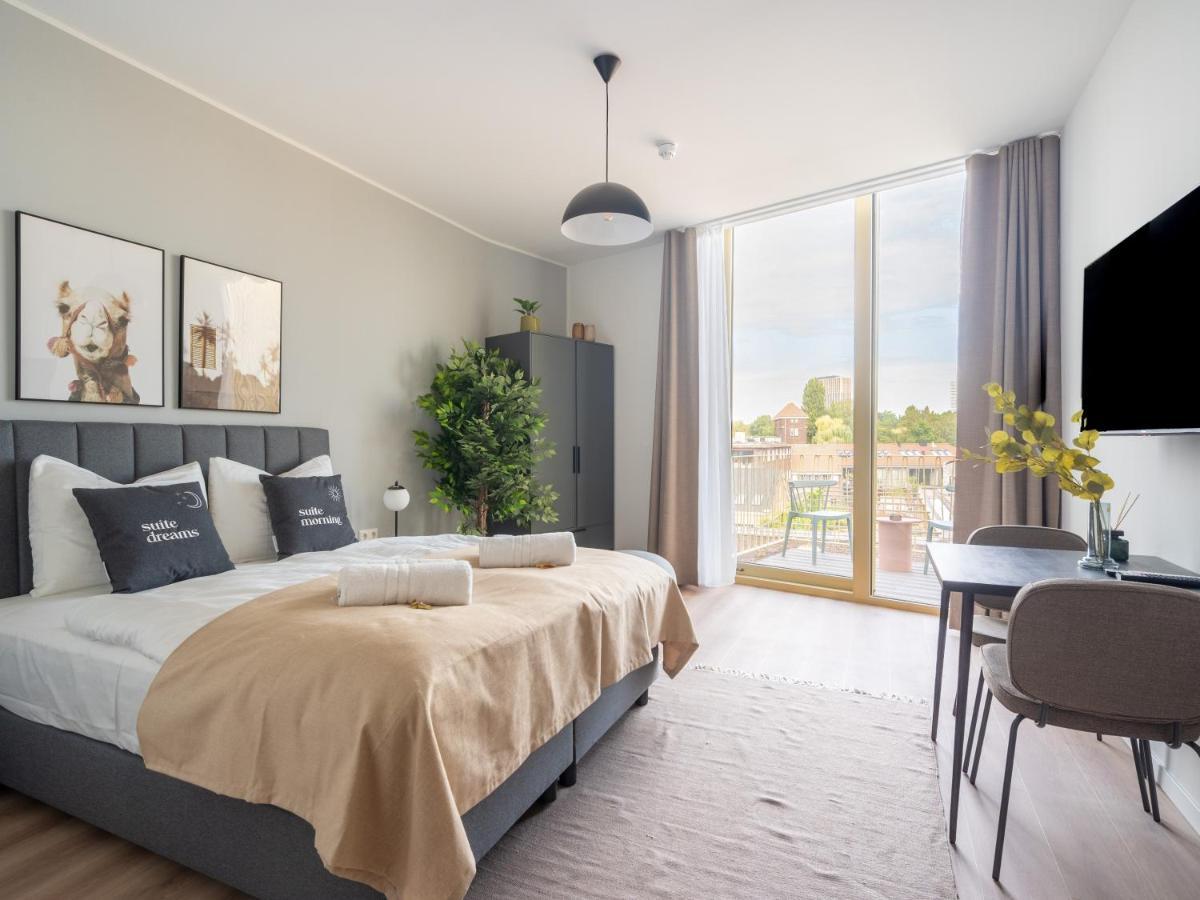 Limehome Eindhoven Gashouder Экстерьер фото